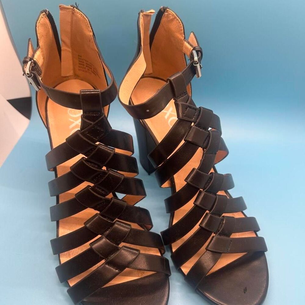 Xoxo Women's Black Courts
